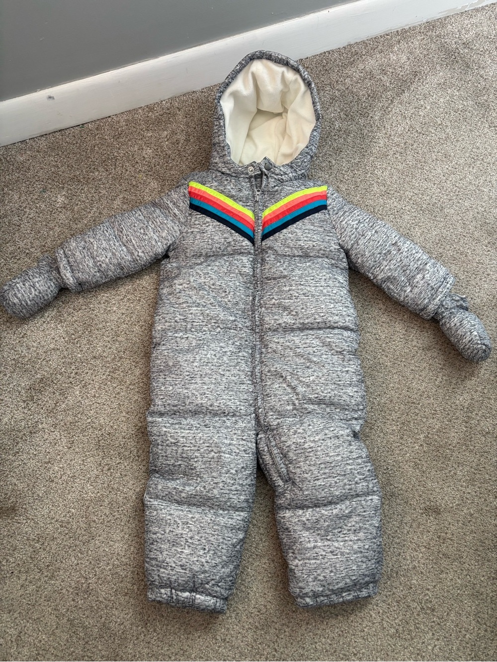 Gymboree Baby Snowsuit gray rainbow accent soft fleece lining size 18-24 months
